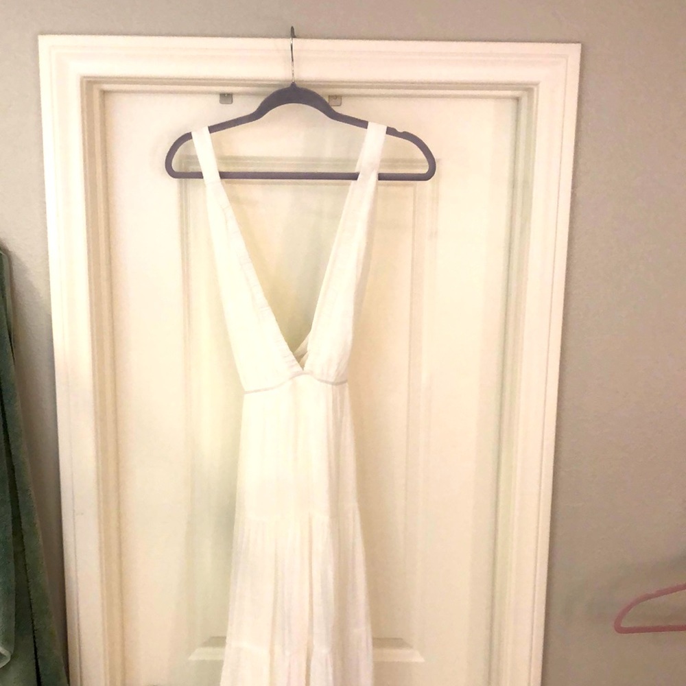 Vici Collection white Maxi Dress. Worn once.